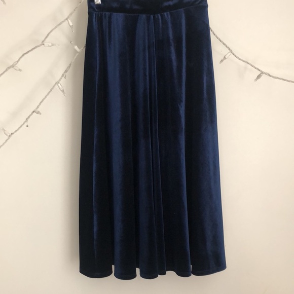 Navy Blue Velvet Circle Skirt - Picture 3 of 4